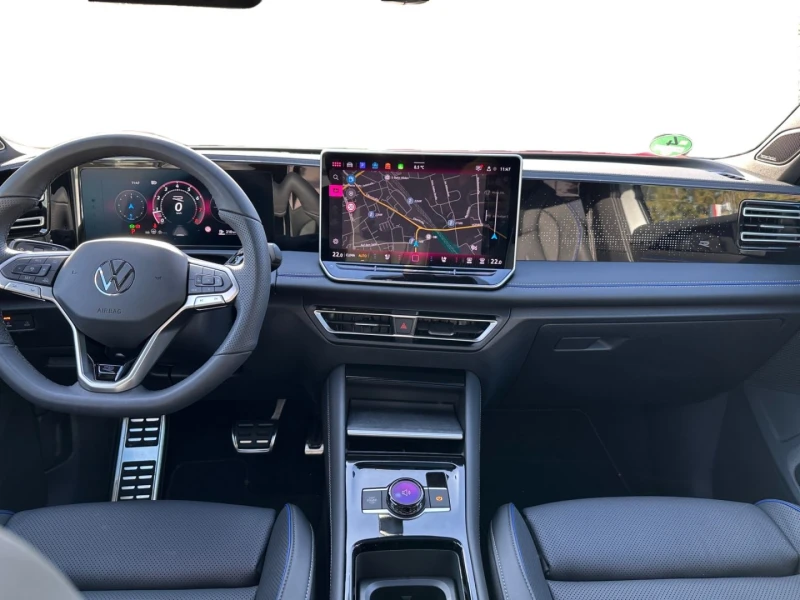 VW Tiguan 2.0 TSI* R-LINE* 4M* MATRIX* PANO* H/K* DISTRONIC*, снимка 6 - Автомобили и джипове - 48688470