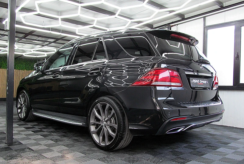 Mercedes-Benz GLE 350 AMG/PANORAMA/360-kamera/ВАКУМ/СОБСТВЕН ЛИЗИНГ, снимка 4 - Автомобили и джипове - 51667184