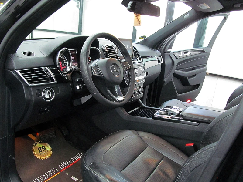 Mercedes-Benz GLE 350 AMG/PANORAMA/360-kamera/ВАКУМ/СОБСТВЕН ЛИЗИНГ, снимка 13 - Автомобили и джипове - 51667184