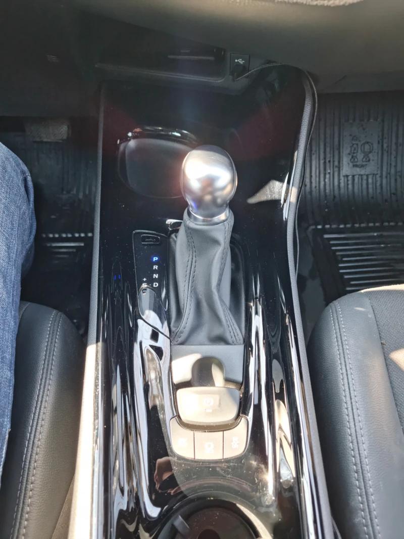 Toyota C-HR, снимка 5 - Автомобили и джипове - 53253089