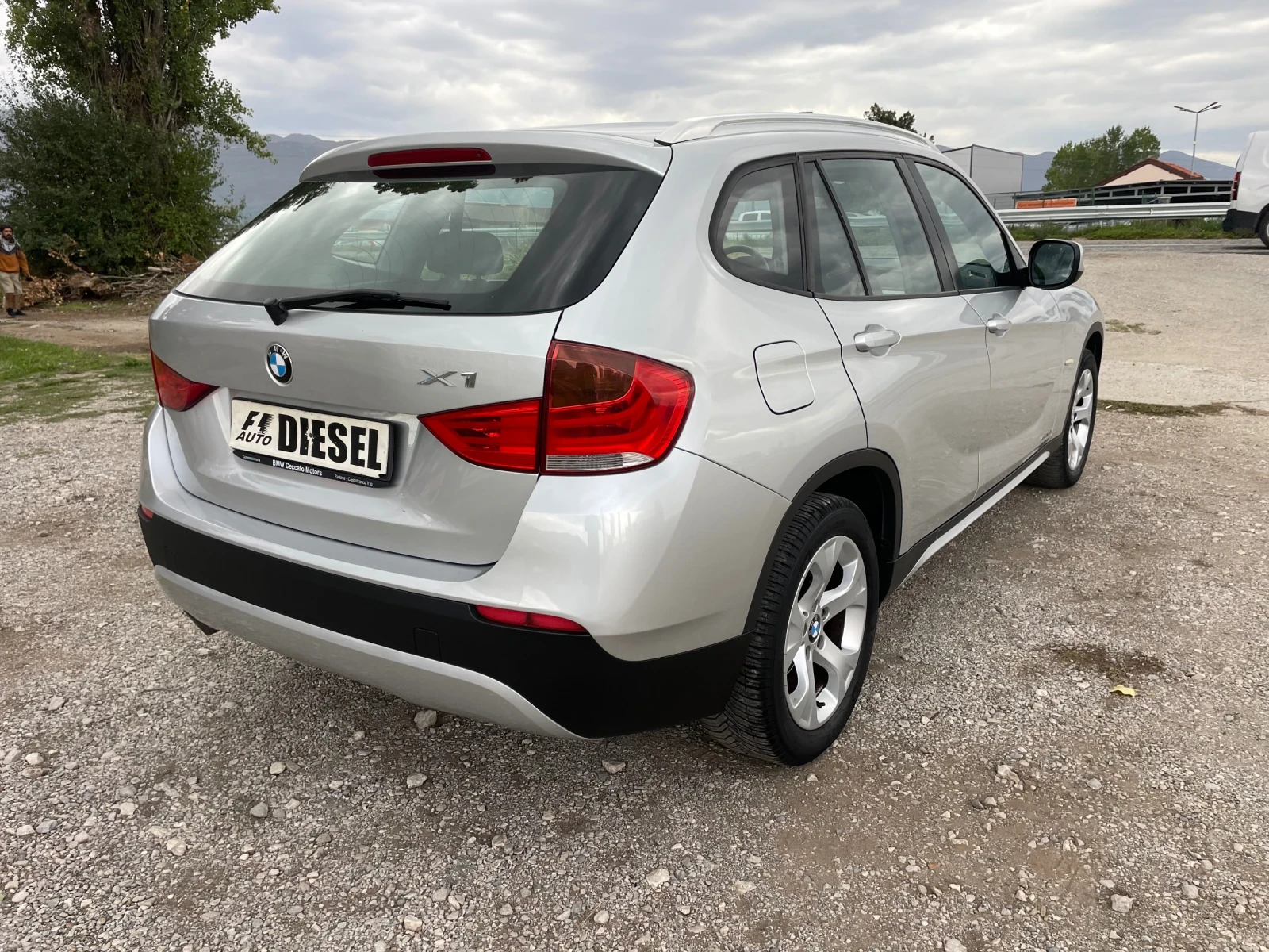 BMW X1 2.0TDI-S-DRIVE-ITALIA - изображение 8