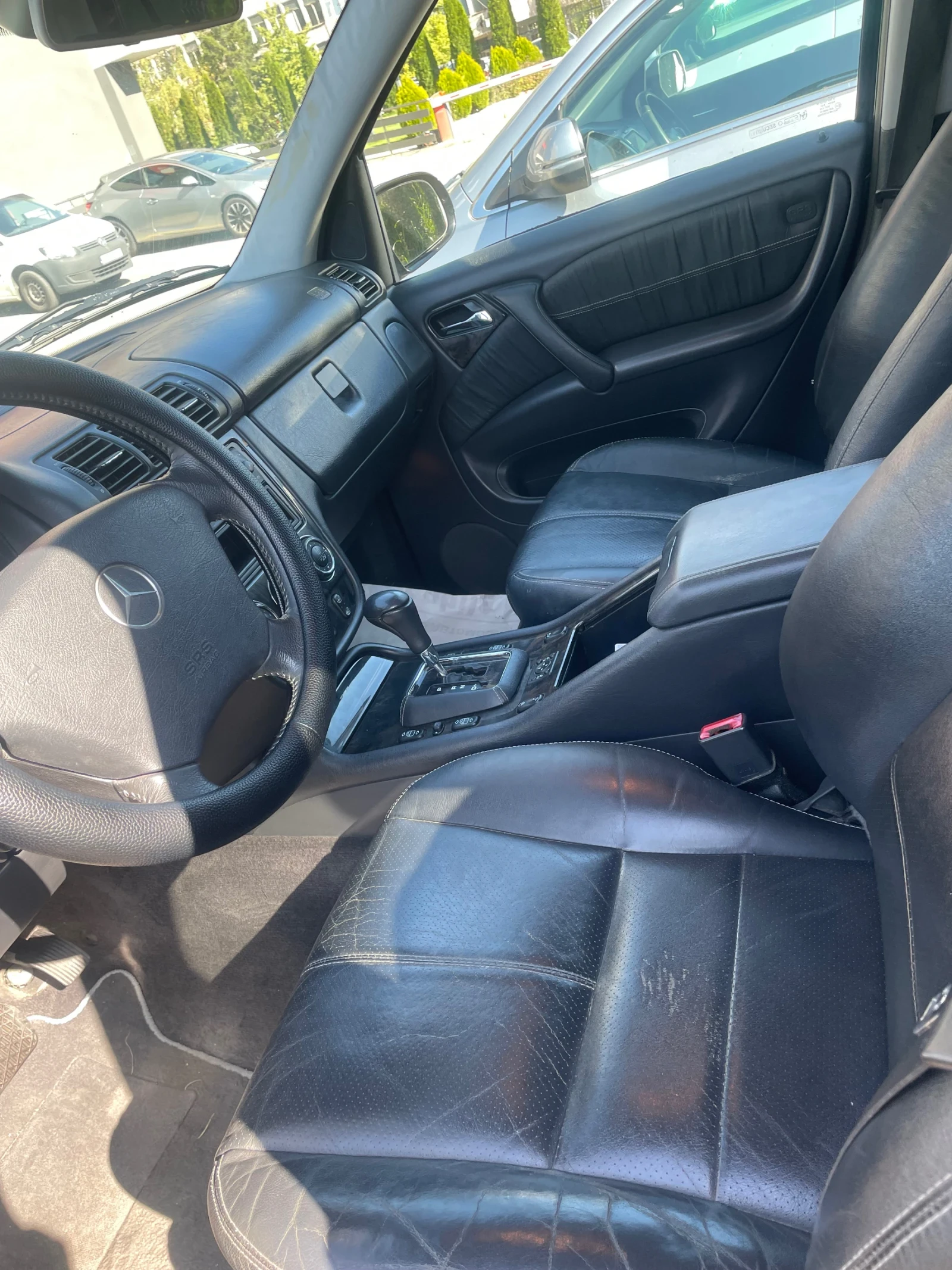 Mercedes-Benz ML 350  - изображение 8