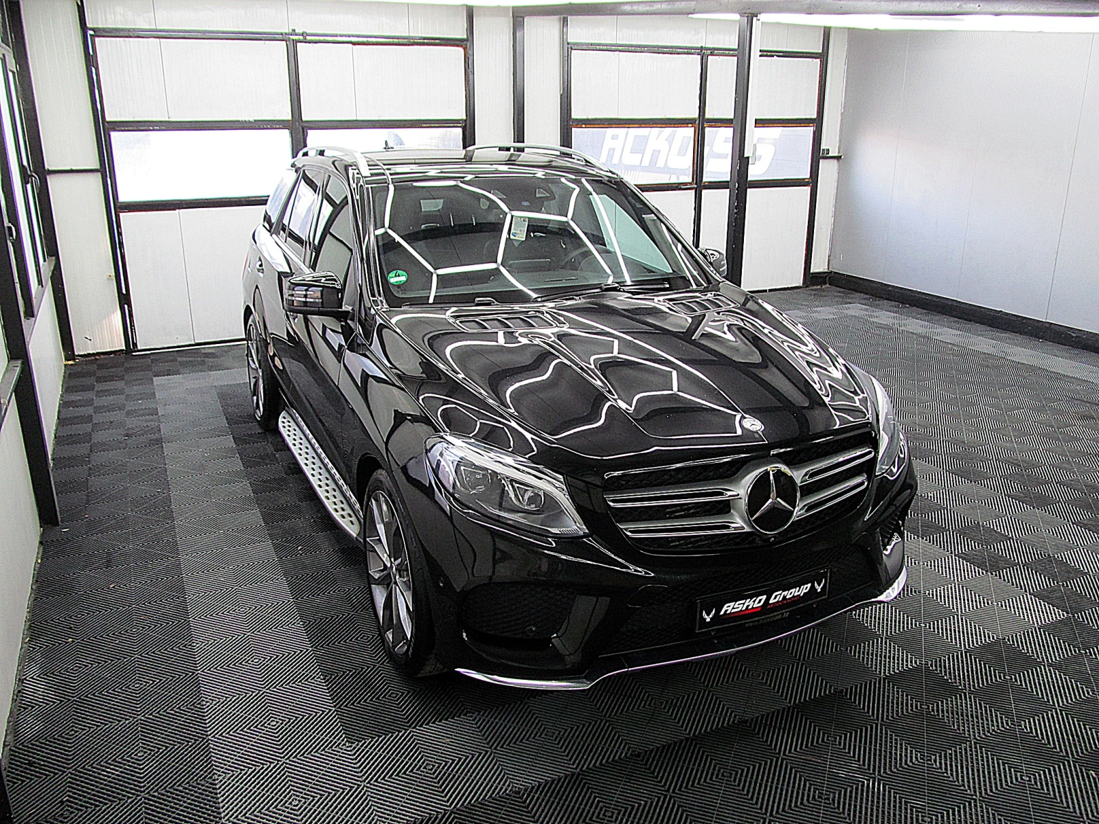 Mercedes-Benz GLE 350 AMG/PANORAMA/360-kamera/ВАКУМ/СОБСТВЕН ЛИЗИНГ - изображение 7