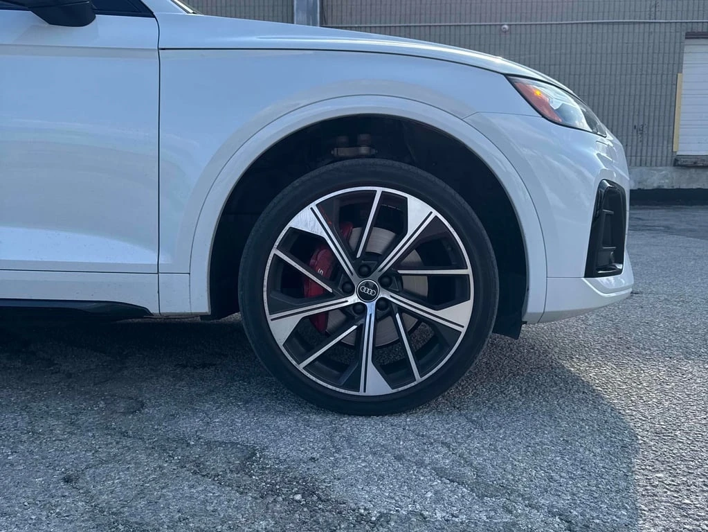 Audi SQ5  - изображение 7
