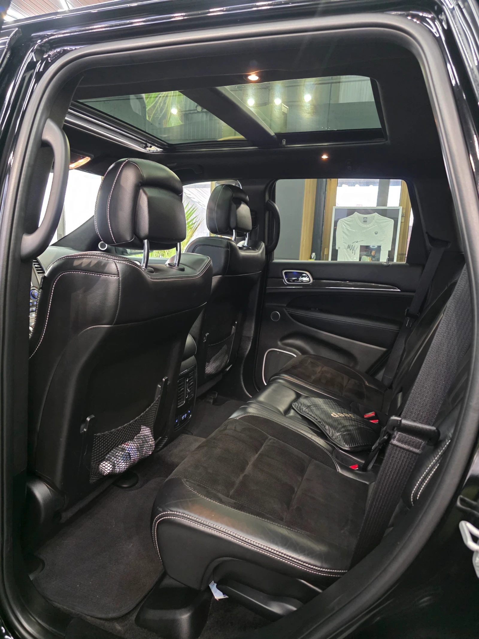 Jeep Grand cherokee SRT, 8 speed, Facelift, снимка 8 - Автомобили и джипове - 53579917