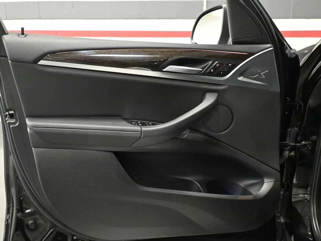 BMW X3 * xDrive30i No Accident Navigation Panoramic Roof , снимка 9 - Автомобили и джипове - 53760175