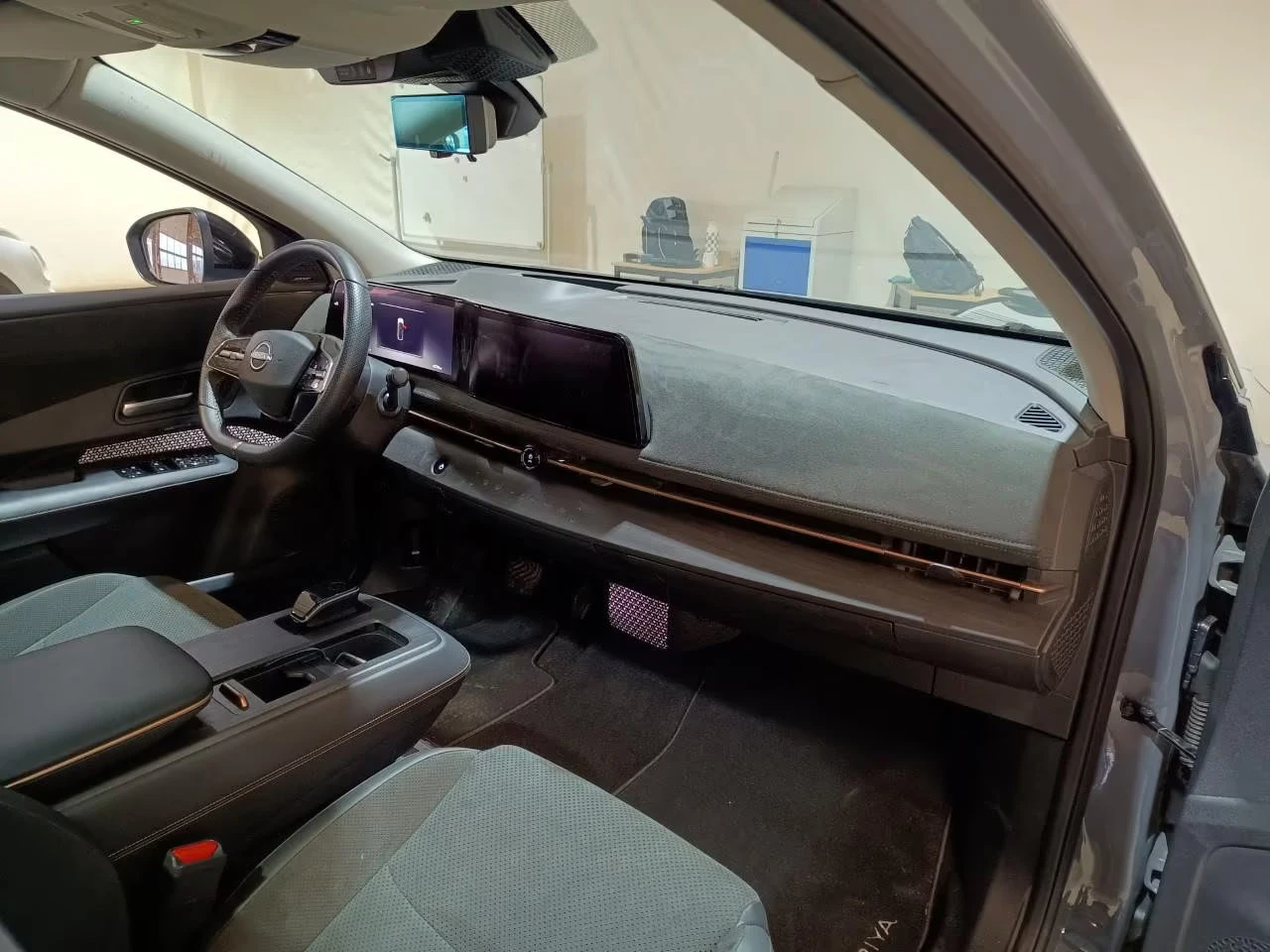 Nissan Ariya EV/306HP/ALLRAD/EVOLVE-PACK/PANO/360/HUD/MEMO/900g - изображение 4