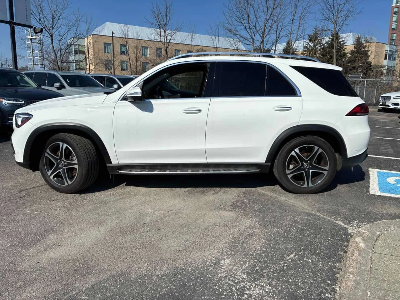 Mercedes-Benz GLE 450 /ПАНОРАМА/ДИСТРОНИК/360/ОБДУХВАНЕ, снимка 3 - Автомобили и джипове - 54155279