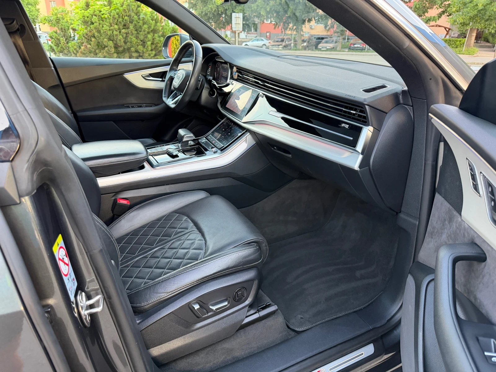 Audi Q8 50 TDI /// S-Line, снимка 14 - Автомобили и джипове - 54794711