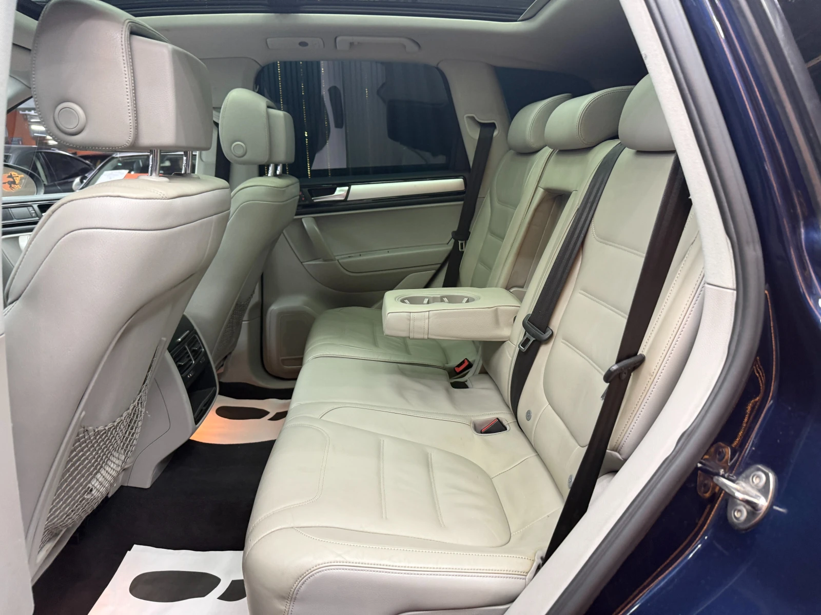VW Touareg 3.0d 239 к.с., снимка 10 - Автомобили и джипове - 55726553
