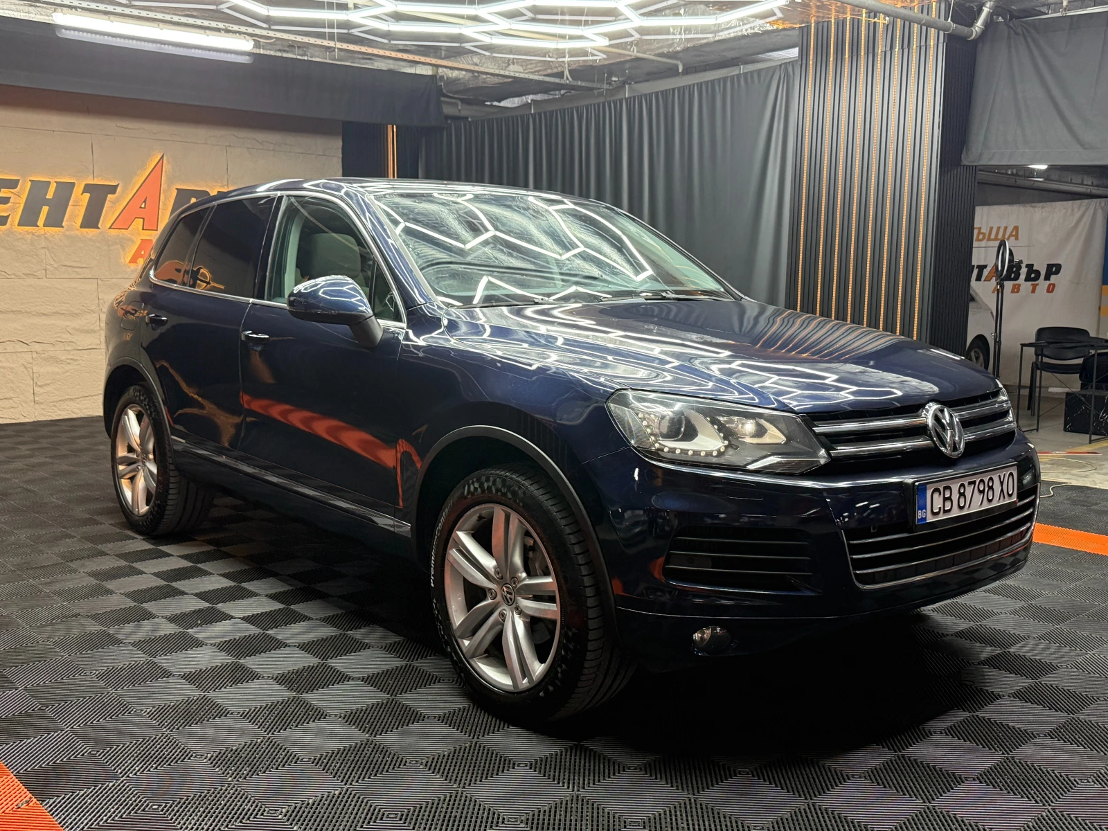 VW Touareg 3.0d 239 к.с., снимка 3 - Автомобили и джипове - 55726553
