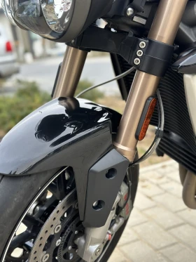 Triumph Speed Triple 1050 S, БЕЗ ДРАСКОТИНА, снимка 13