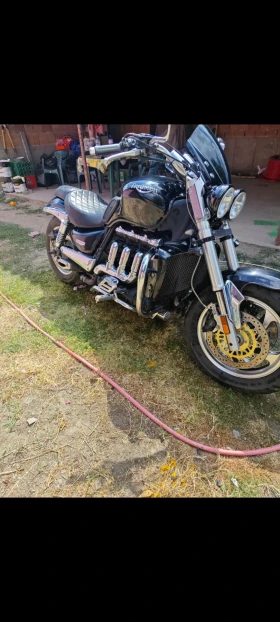 Triumph Rocket | Mobile.bg    2