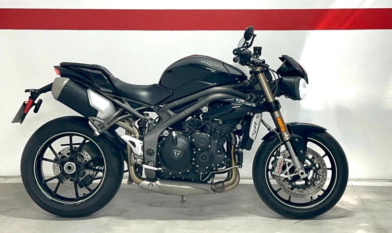 Triumph Speed Triple 1050 S, БЕЗ ДРАСКОТИНА, снимка 1 - Мотоциклети и мототехника - 48105482