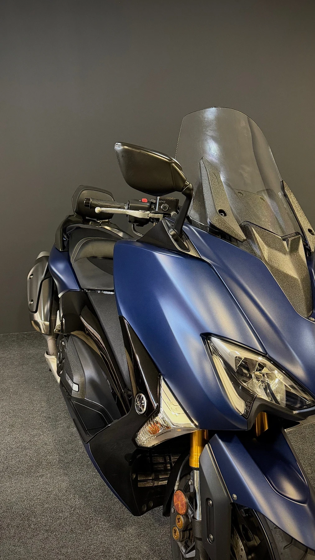 Yamaha T-max 530 SX | Keyless | TCS | LED | 23, 000км ЛИЗИНГ, снимка 11 - Мотоциклети и мототехника - 55414047