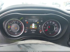 Dodge Challenger 5.7L V-8 VVT, 372HP Rear Wheel Drive - 15100 лв. - 39270819 12