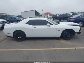 Dodge Challenger 5.7L V-8 VVT, 372HP Rear Wheel Drive - 15100 лв. - 39270819 5