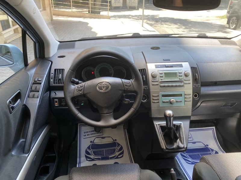 Toyota Corolla verso 2.2 D-CAT177k.c., снимка 9 - Автомобили и джипове - 46949160