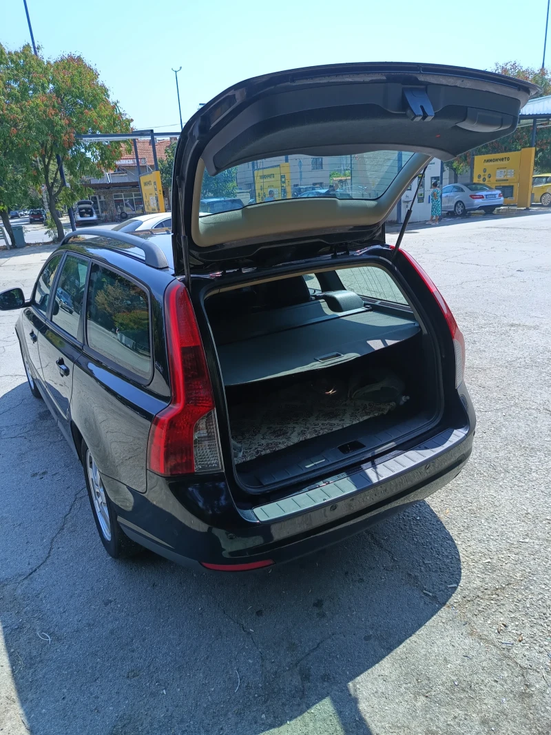 Volvo V50, снимка 9 - Автомобили и джипове - 48096702