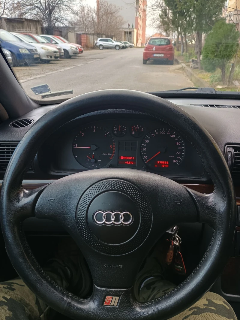 Audi A4 1.9, снимка 10 - Автомобили и джипове - 48633766