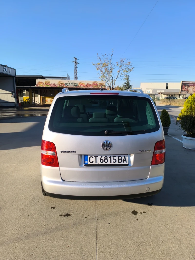 VW Touran, снимка 3 - Автомобили и джипове - 49089061