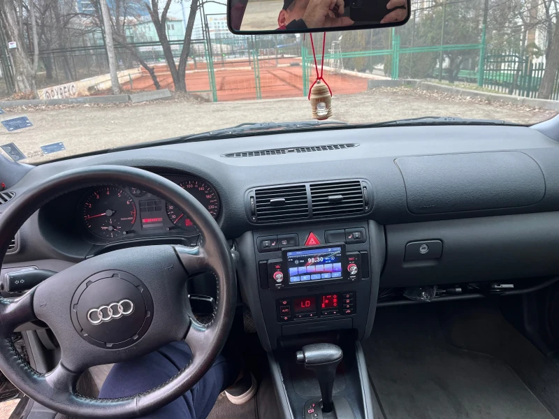 Audi A3 1.8 Automat, снимка 9 - Автомобили и джипове - 49184271