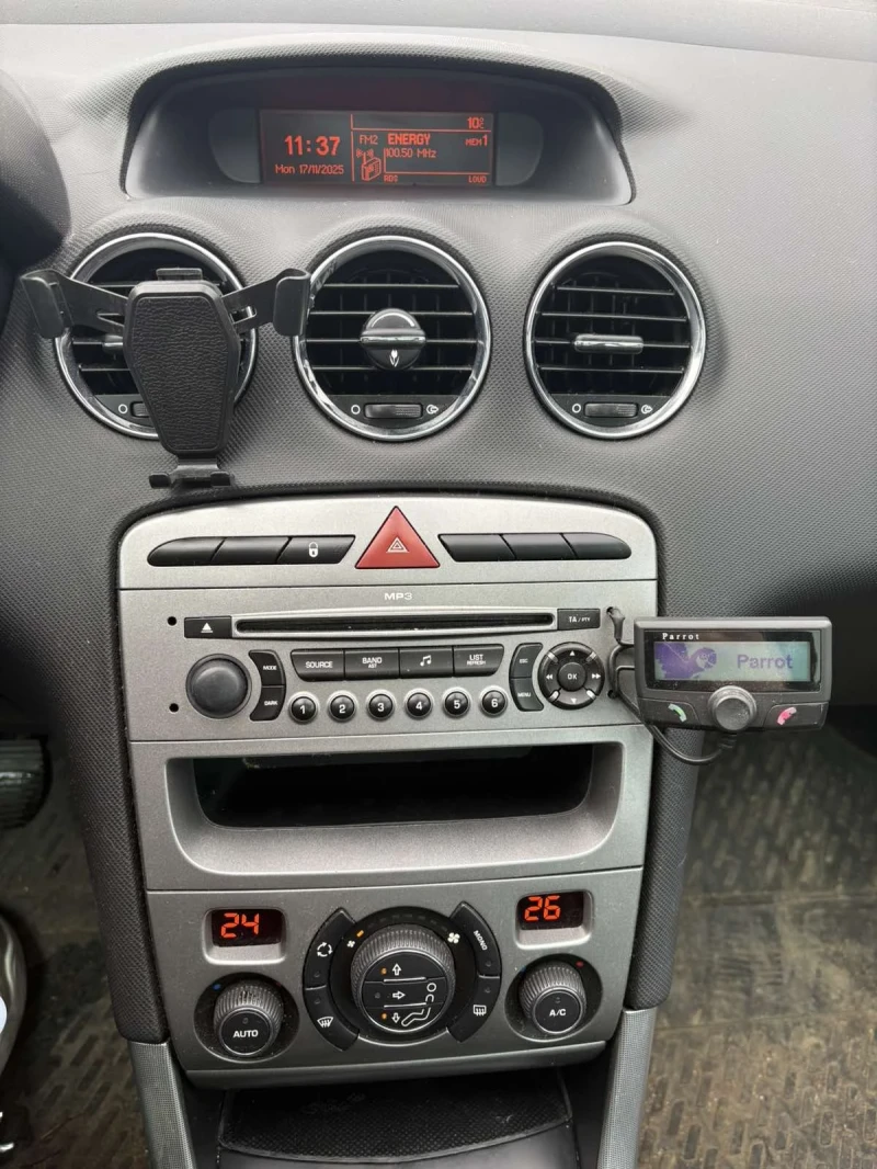 Peugeot 308 1.6  ГАЗ ПАНОРАМА ТЕМПОМАТ, снимка 8 - Автомобили и джипове - 52449225