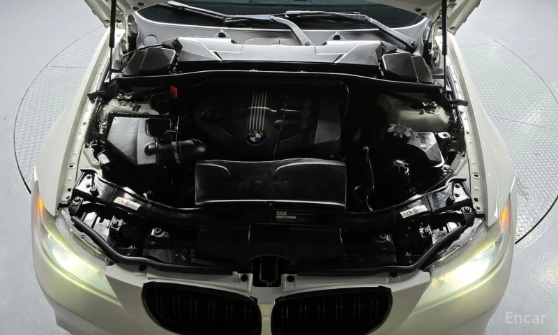 BMW 320, снимка 6 - Автомобили и джипове - 52864753