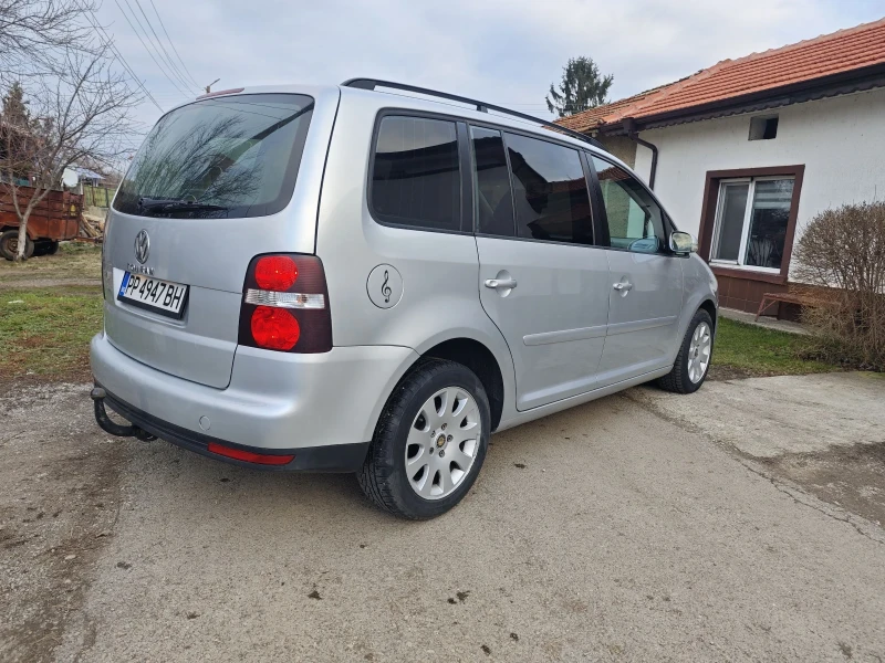 VW Touran 1.9 , снимка 3 - Автомобили и джипове - 52924915