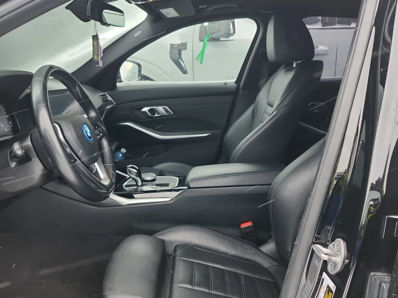 BMW 330 E| 2.0L| CARFAX| PANORAMA| 2 КЛЮЧА| БЕЗ УДАРИ, снимка 5 - Автомобили и джипове - 53355563