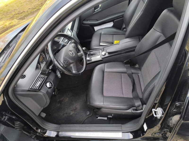 Mercedes-Benz E 250 AUTOMAT, снимка 11 - Автомобили и джипове - 53395739