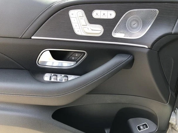 Mercedes-Benz GLE 450 d 4Matic Coupe = AMG Line = Premium Plus Гаранция, снимка 4 - Автомобили и джипове - 55823428