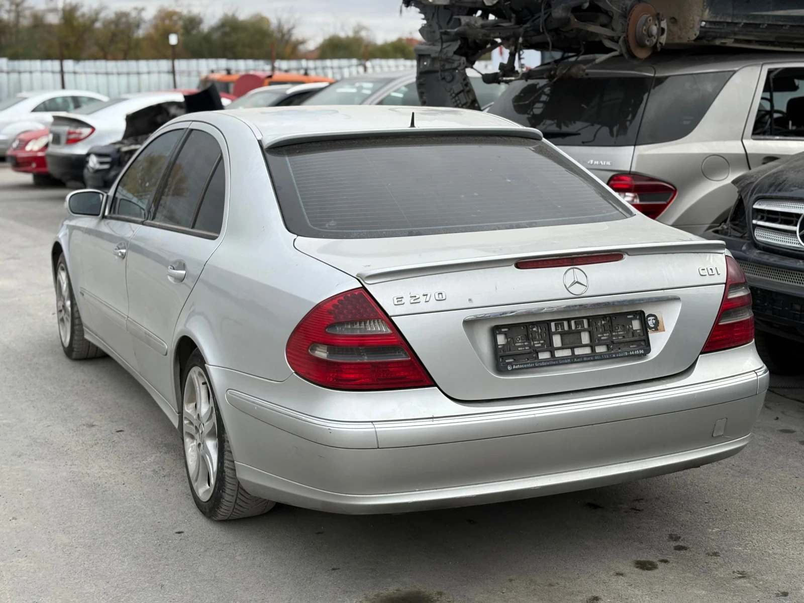 Mercedes-Benz E 270 На части автомат, снимка 1