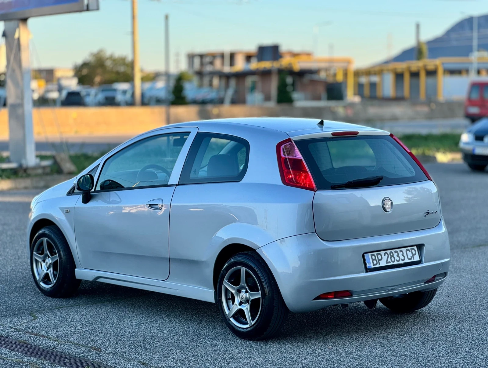 Fiat Punto 1.4i~78hp~LPG~AVTOMAT - изображение 7