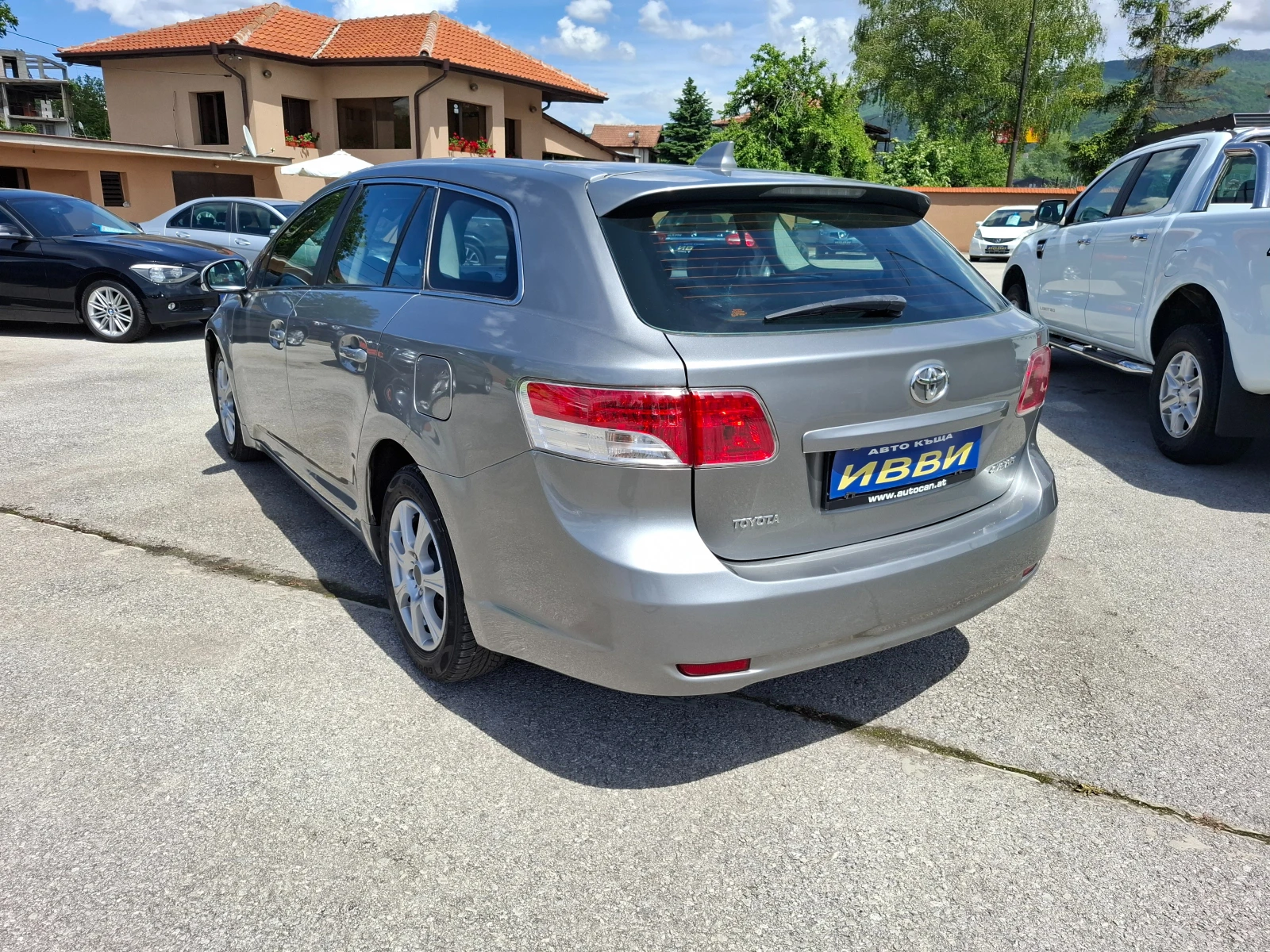 Toyota Avensis 2.0 D4D  - изображение 3