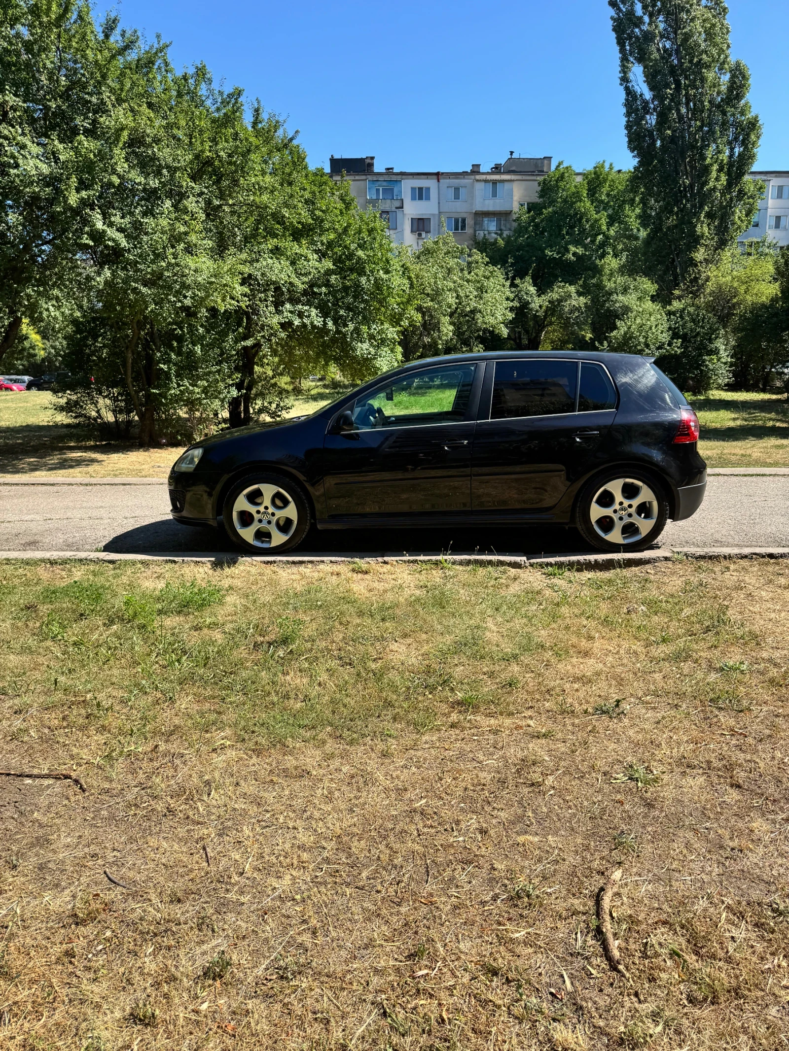 VW Golf 2.0TDI 140кс БКД в доста добро състояние - изображение 5