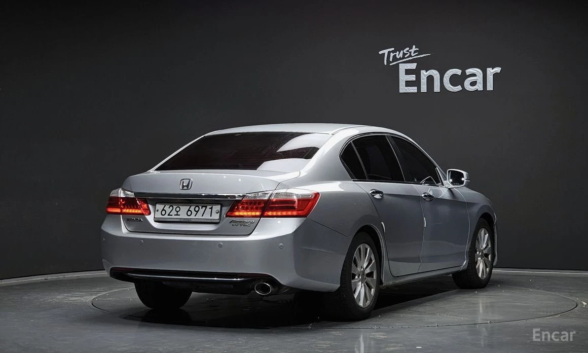 Honda Accord  - изображение 2