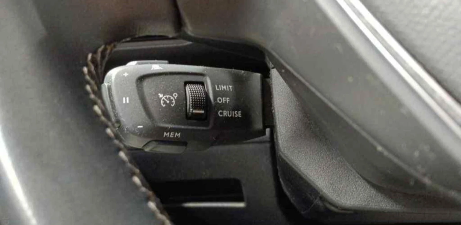 Peugeot 3008 1, 5 BlueHDI 130 ALLURE.KAMERA.LED.NAVI - изображение 9