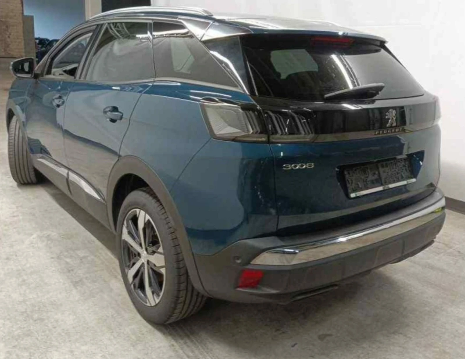 Peugeot 3008 1, 5 BlueHDI 130 ALLURE.KAMERA.LED.NAVI - изображение 4