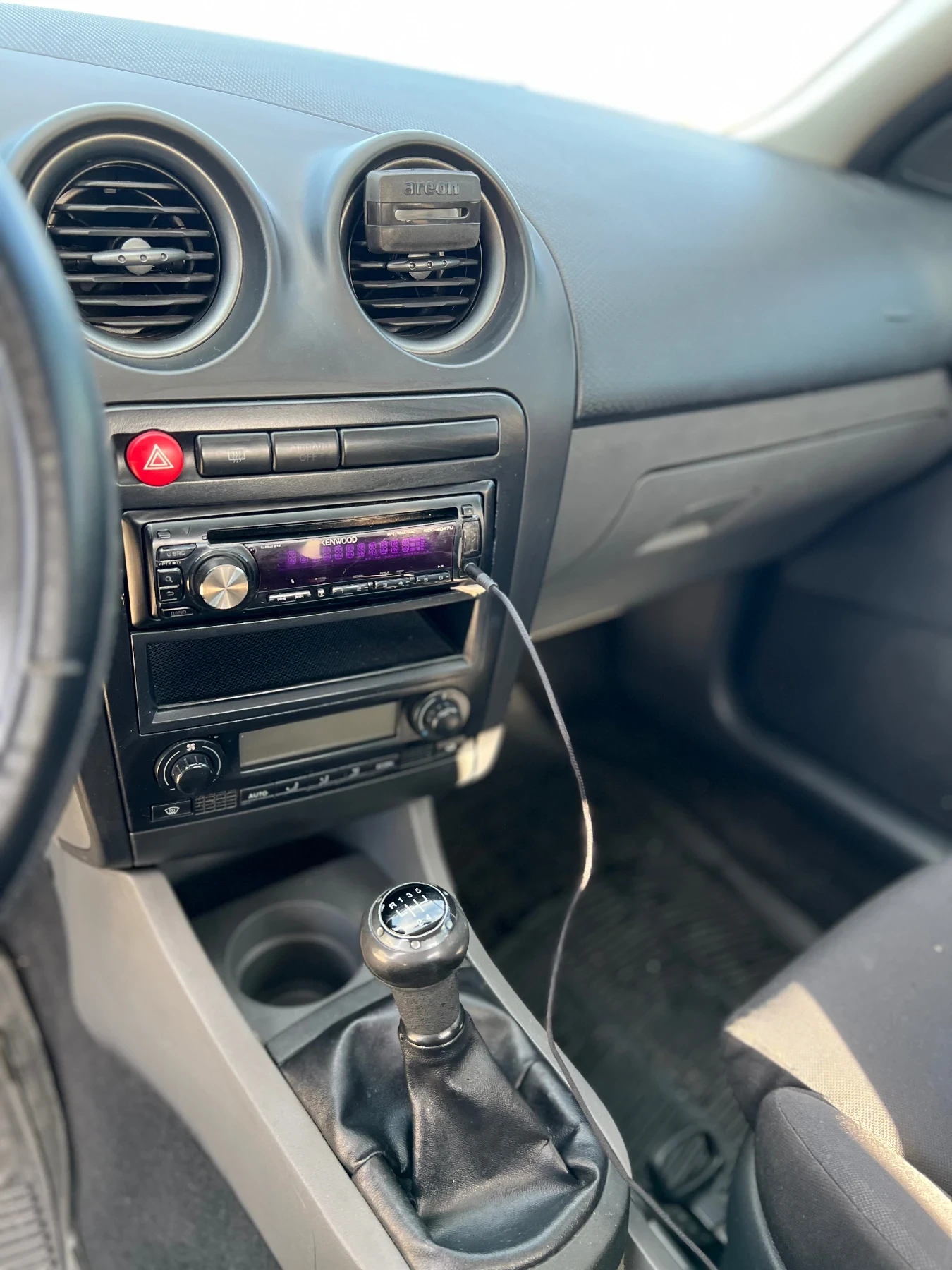 Seat Ibiza  - изображение 6