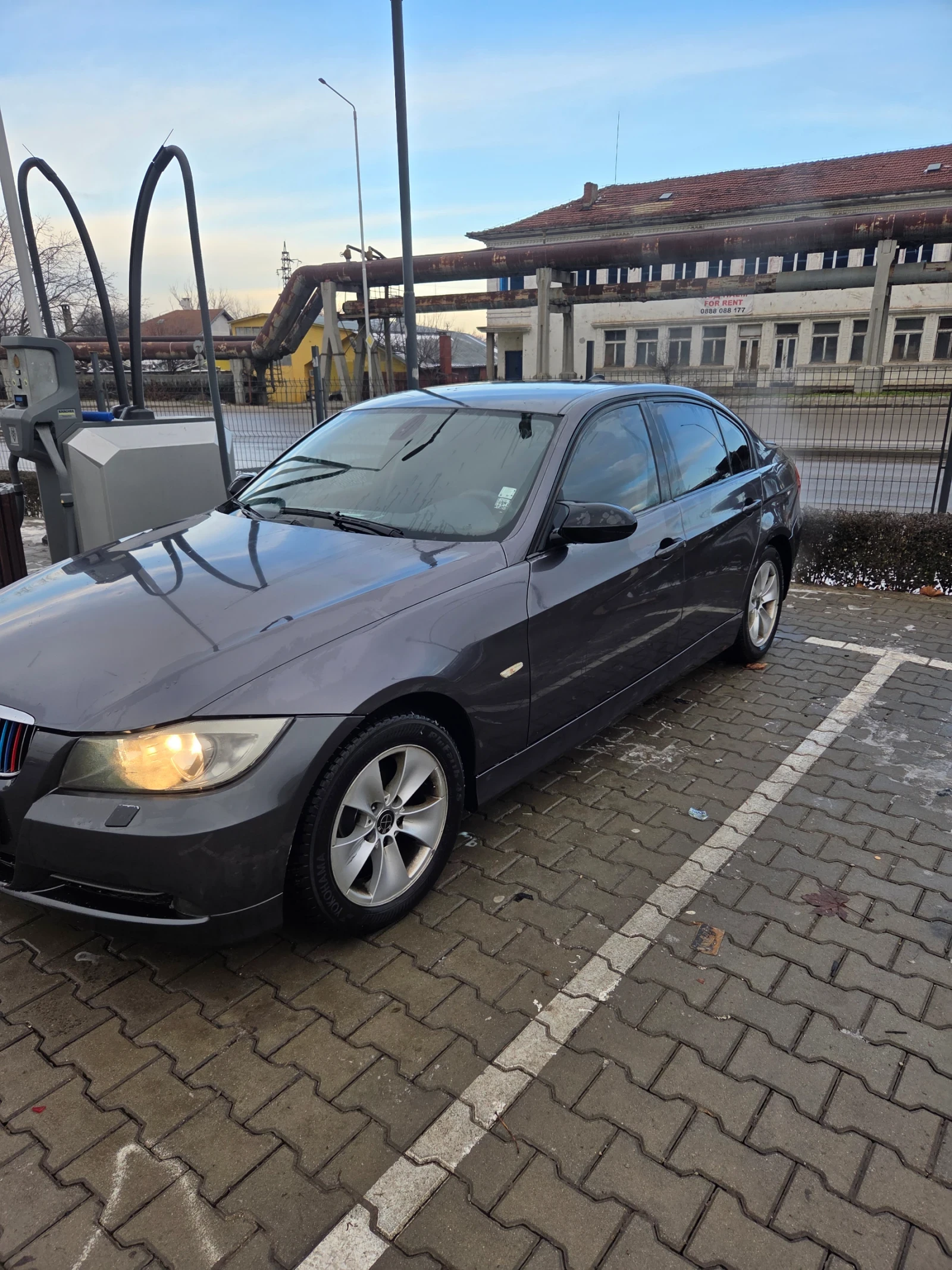 BMW 320  - изображение 2