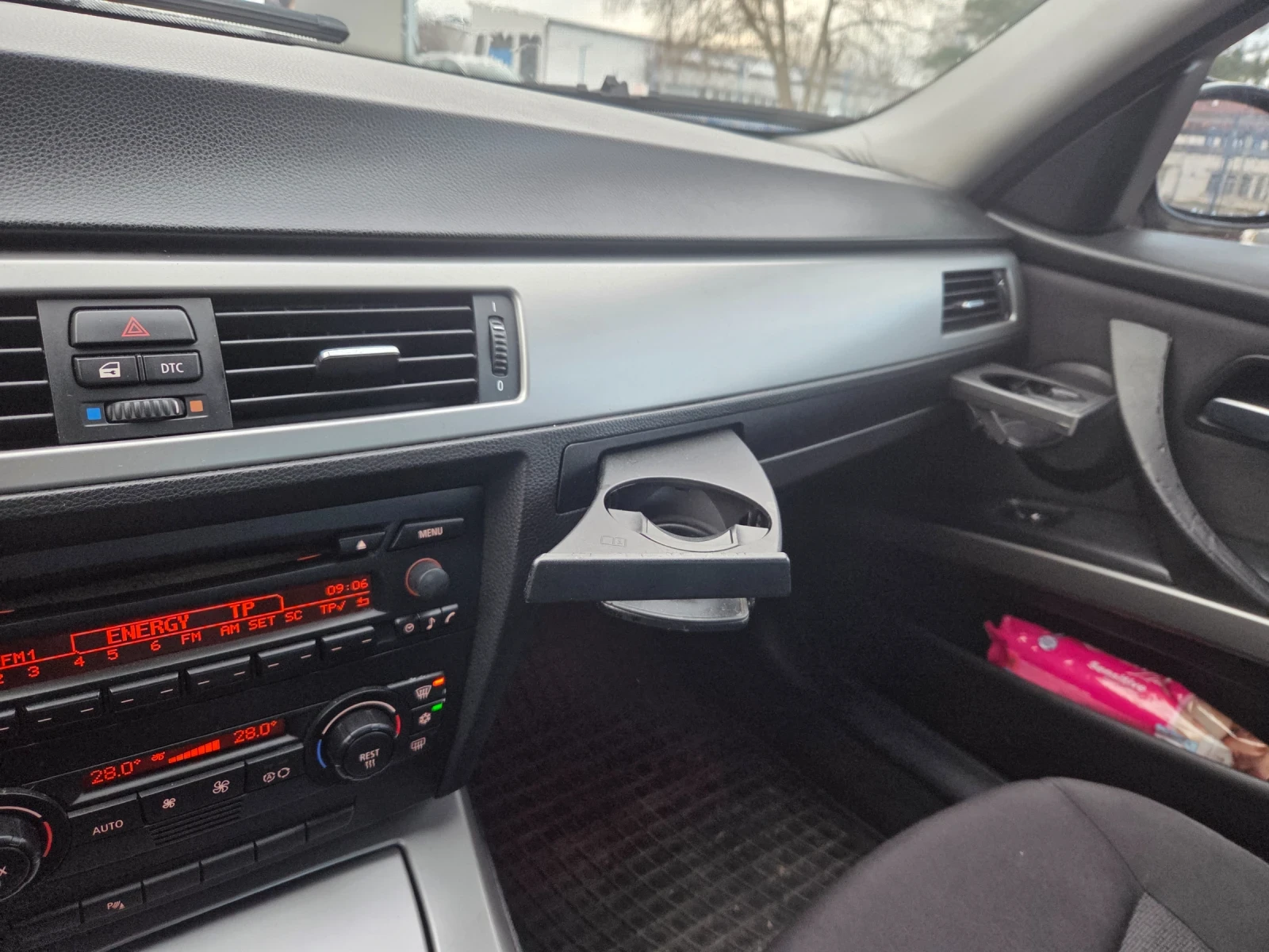 BMW 320  - изображение 8