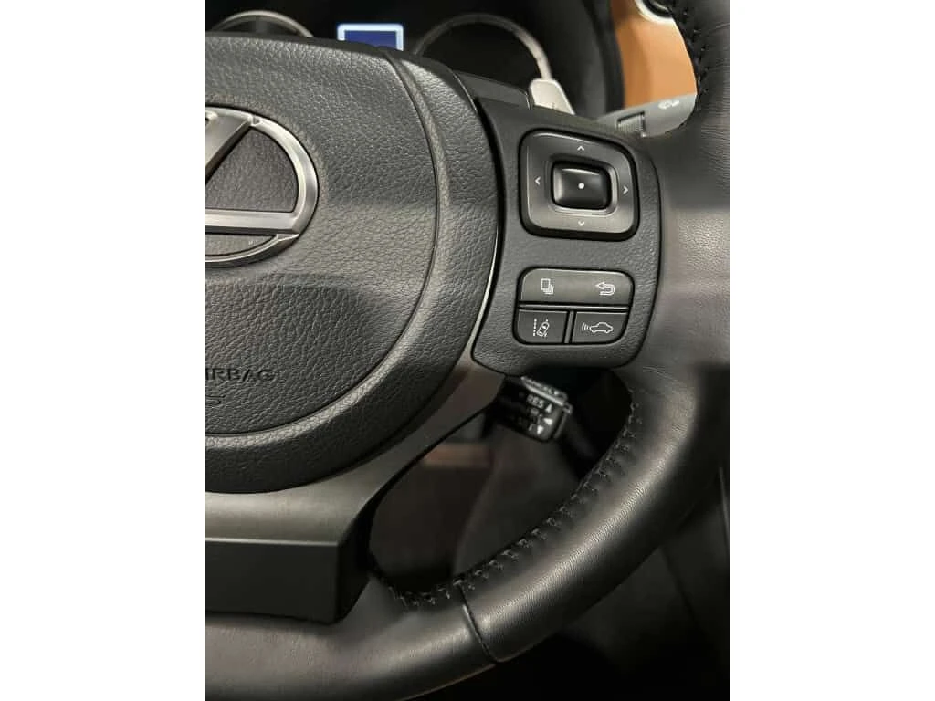 Lexus IS 300 * ULTRA LUXURY * Фиксирана цена до България * , снимка 17 - Автомобили и джипове - 53802375