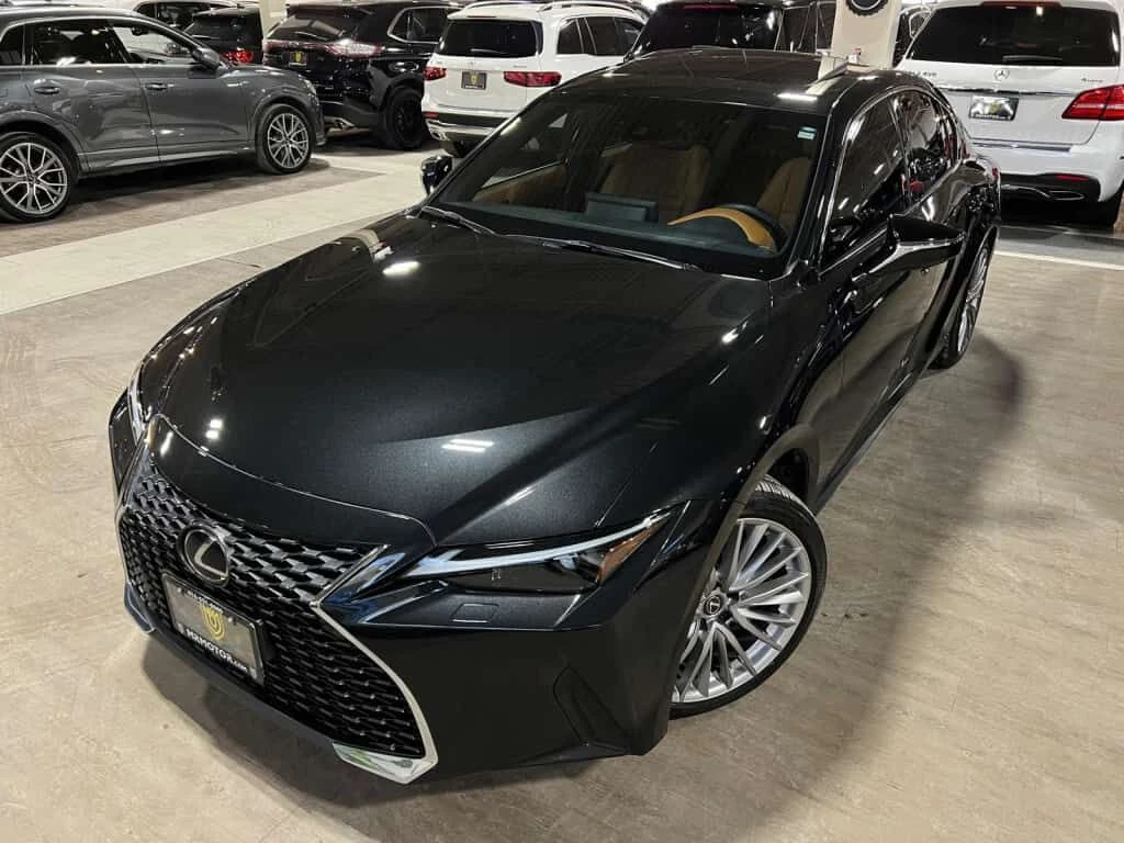 Lexus IS 300 * ULTRA LUXURY * Фиксирана цена до България * , снимка 3 - Автомобили и джипове - 53802375