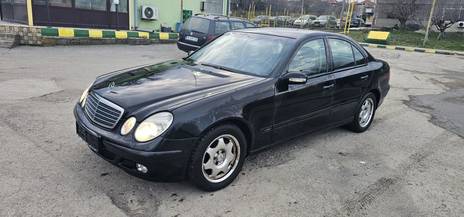 Mercedes-Benz E 320 3.2 CDI 204 К.С, снимка 6 - Автомобили и джипове - 53948927