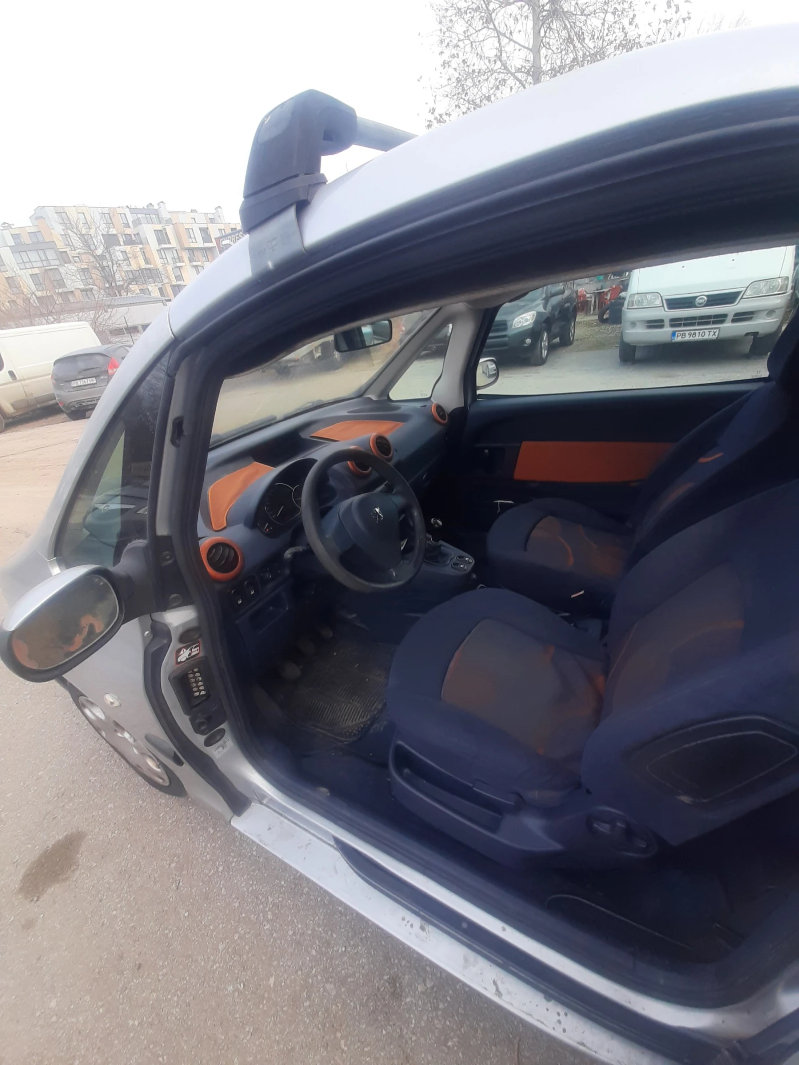 Peugeot 1007 1, 4 хди , снимка 11 - Автомобили и джипове - 54098815