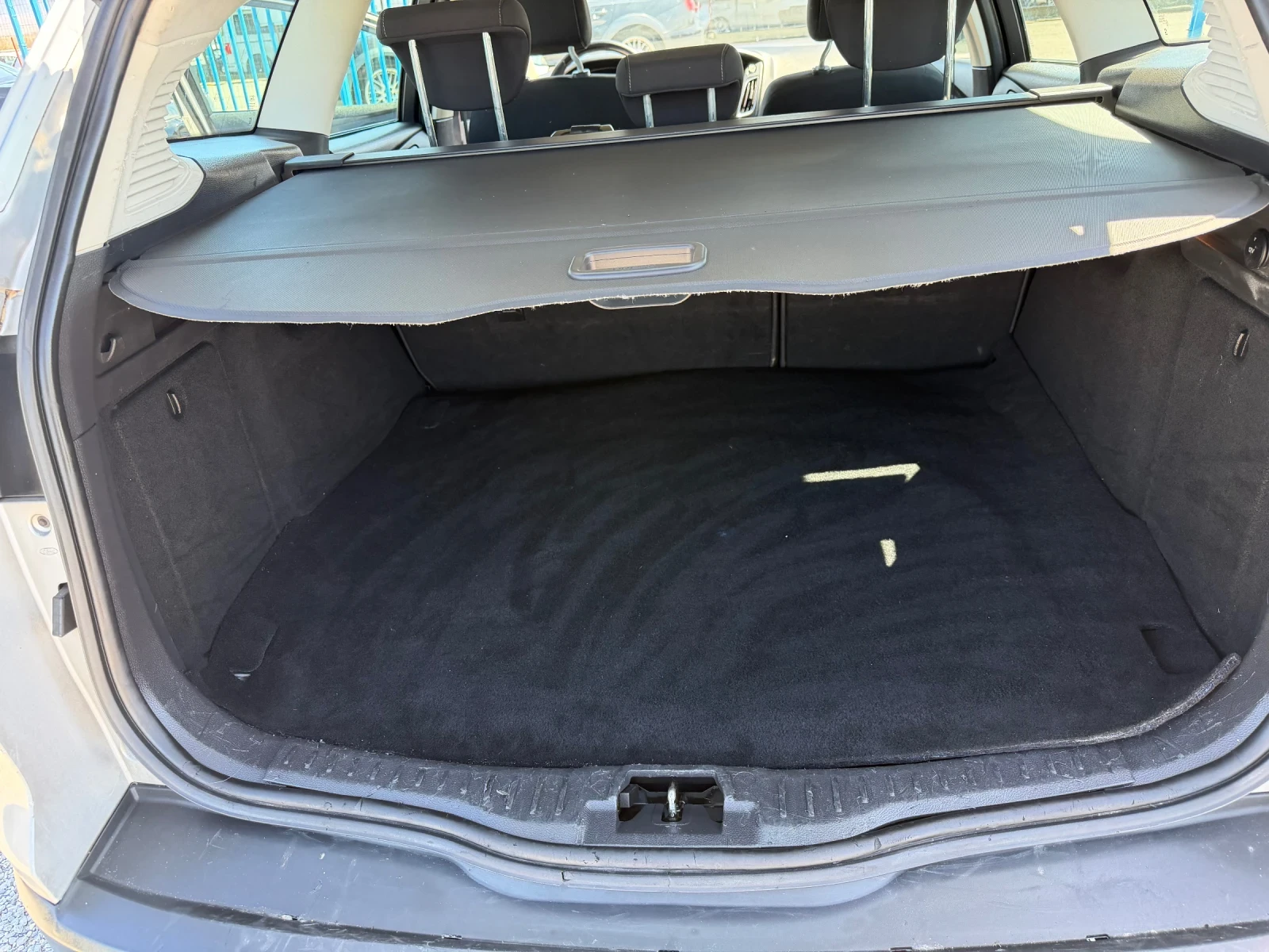 Ford Focus 1.5tdci, снимка 13 - Автомобили и джипове - 54112045