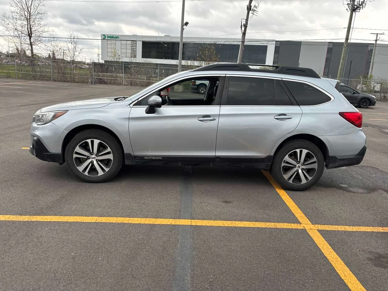 Subaru Outback Limited/ПОДГРЕВИ/ШИБИДАХ/ОТ ПРЕДСТАВИТЕЛСТВО , снимка 3 - Автомобили и джипове - 54632751
