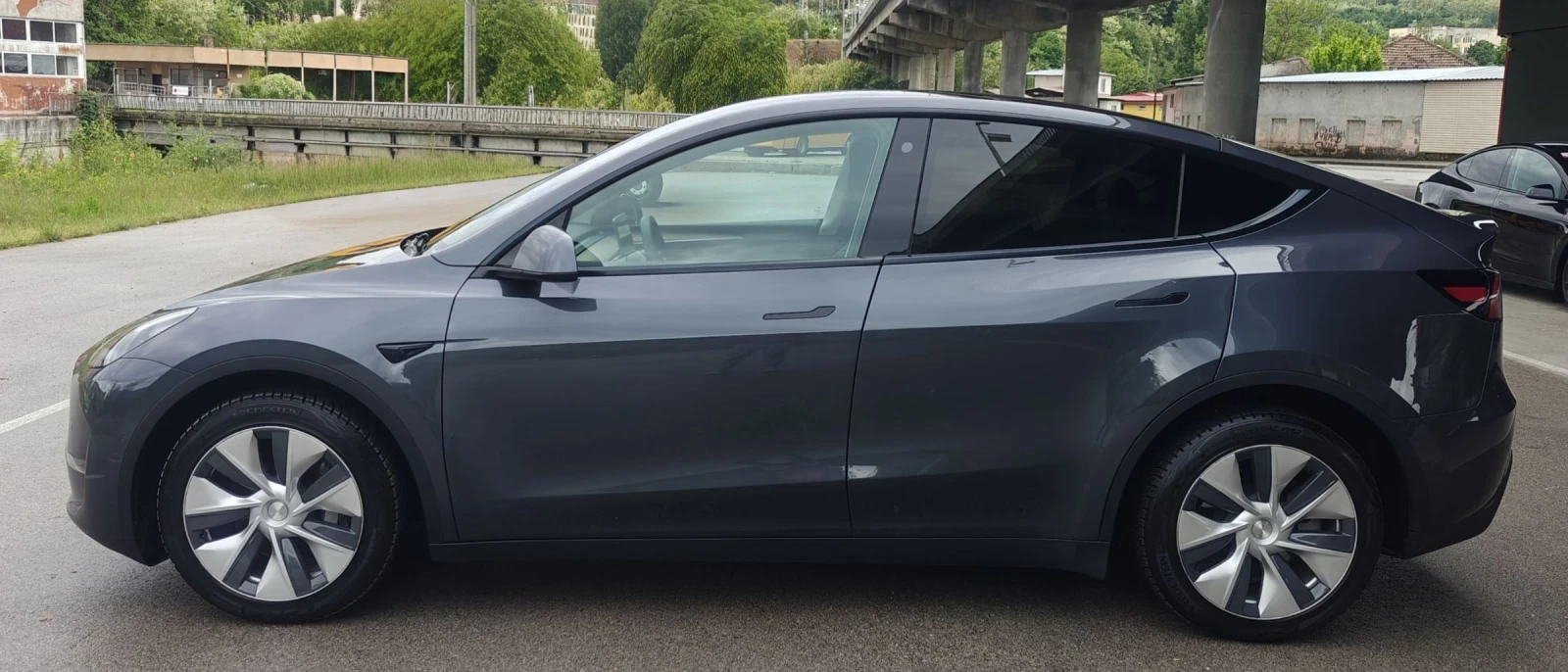Tesla Model Y LR Dual motor/AWD/514hp/RYZEN, снимка 8 - Автомобили и джипове - 54663882