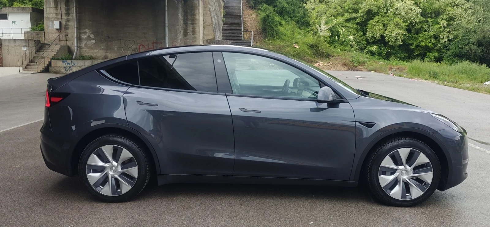 Tesla Model Y LR Dual motor/AWD/514hp/RYZEN, снимка 4 - Автомобили и джипове - 54663882
